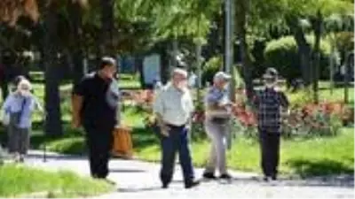 Son Dakika: 65 yaş üstü için getirilen sokağa çıkma kısıtlaması esnetildi, 18 yaş altı için kaldırıldı Son Dakika: 65 yaş üstü için getirilen sokağa çıkma kısıtlaması esnetildi, 18 yaş altı için kaldırıldı