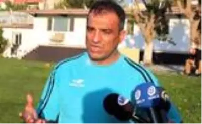 Son Dakika: Fenerbahçe teknik direktörlük görevine, sezon sonuna kadar Tahir Karapınar'ı getirdi Son Dakika: Fenerbahçe teknik direktörlük görevine, sezon sonuna kadar Tahir Karapınar'ı getirdi