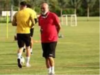 Yeni Malatyaspor'da Kasımpaşa mesaisi sürüyor Yeni Malatyaspor'da Kasımpaşa mesaisi sürüyor