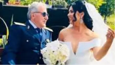 73 yaşındaki efsane tenisçi Ilie Nastase, kendisinden 30 yaş küçük sevgilisi ile dünya evine girdi 73 yaşındaki efsane tenisçi Ilie Nastase, kendisinden 30 yaş küçük sevgilisi ile dünya evine girdi