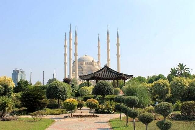 Adana�nın yöresel yemekleri nelerdir? Adana�ya ne zaman gidilir? Adana