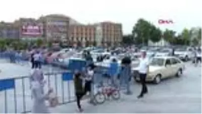 Adapazarı'nda açık hava sinema keyfi Adapazarı'nda açık hava sinema keyfi