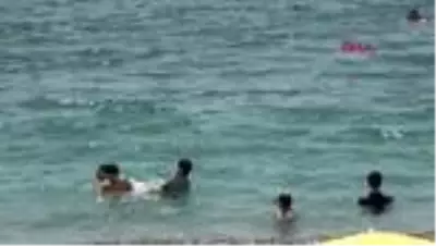 ANTALYA Kısıtlama kalktı, sahil çocuklarla doldu ANTALYA Kısıtlama kalktı, sahil çocuklarla doldu