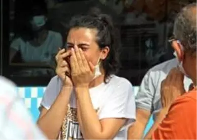 Aracıyla çarptığı motosiklet sürücüsünü kanlar içinde gören genç kadın, gözyaşlarına boğuldu Aracıyla çarptığı motosiklet sürücüsünü kanlar içinde gören genç kadın, gözyaşlarına boğuldu
