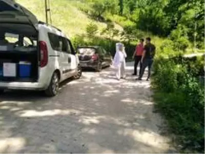 Cenazeye katılan iki kişinin korona testi pozitif çıkınca filyasyon ekipleri çalışma başlattı Cenazeye katılan iki kişinin korona testi pozitif çıkınca filyasyon ekipleri çalışma başlattı
