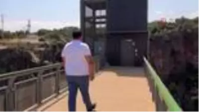 Asansör yapılan Cennet Mağarası'yla ilgili eleştirilere belediyeden yanıt geldi Asansör yapılan Cennet Mağarası'yla ilgili eleştirilere belediyeden yanıt geldi