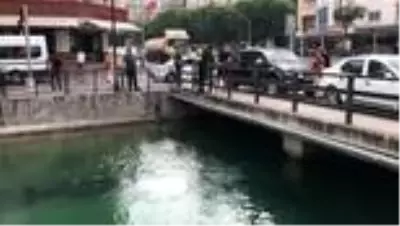 Son dakika haberi: FETÖ soruşturması - Polisi görünce cep telefonunu sulama kanalına attı Son dakika haberi: FETÖ soruşturması - Polisi görünce cep telefonunu sulama kanalına attı