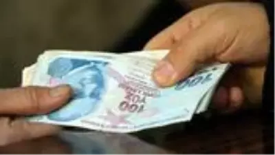 Kamu işçisine her yıl ödenen ilave tediyelerin üçüncü taksidinin bayram öncesinde yatırılması bekleniyor Kamu işçisine her yıl ödenen ilave tediyelerin üçüncü taksidinin bayram öncesinde yatırılması bekleniyor