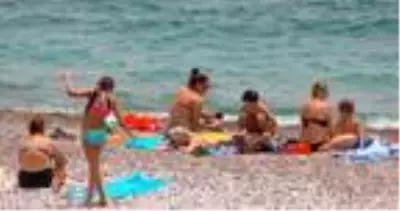 Son dakika haber | Kısıtlama kalktı, sahil çocuklarla doldu Son dakika haber | Kısıtlama kalktı, sahil çocuklarla doldu