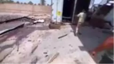 Libya'da Hafter milislerinden kurtarılan kentte bir konteynerde çok sayıda ceset bulundu Libya'da Hafter milislerinden kurtarılan kentte bir konteynerde çok sayıda ceset bulundu