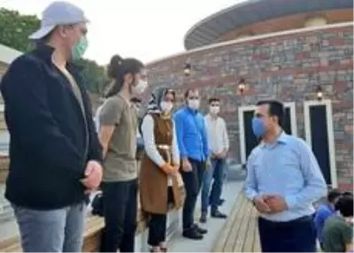 Millet Bahçesi'nde gençlerle yüz yüze Millet Bahçesi'nde gençlerle yüz yüze