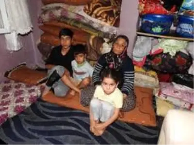Şehrin göbeğinde 10 yıldır karanlıkta yaşıyorlar Şehrin göbeğinde 10 yıldır karanlıkta yaşıyorlar