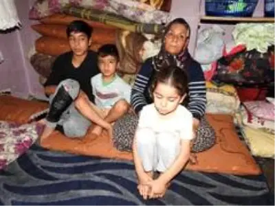 Şehrin göbeğinde 10 yıldır karanlıkta yaşıyorlar Şehrin göbeğinde 10 yıldır karanlıkta yaşıyorlar