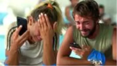 Survivor'da iletişim ödülünü kazanarak aileleriyle konuşan yarışmacılar gözyaşlarına boğuldu Survivor'da iletişim ödülünü kazanarak aileleriyle konuşan yarışmacılar gözyaşlarına boğuldu