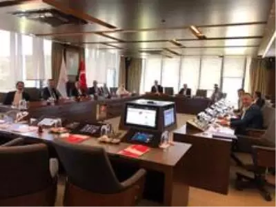 TFF ile 2. ve 3. Lig Kulüpler Birliği, değerlendirme toplantısı yaptı TFF ile 2. ve 3. Lig Kulüpler Birliği, değerlendirme toplantısı yaptı