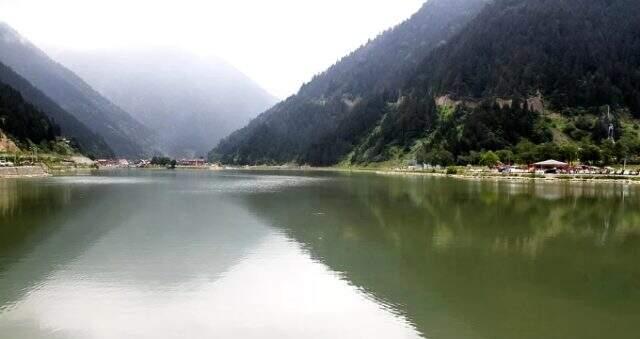 Trabzon'da gezilecek yerler nerelerdir? Trabzon'a ne zaman gidilir? Trabzon meşhur yemekleri nelerdir? Trabzon'da gezilecek yerler nerelerdir? Trabzon'a ne zaman gidilir? Trabzon meşhur yemekleri nelerdir?