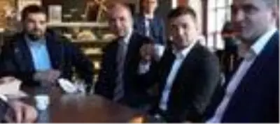 Ukrayna'da karantinayı ihlal eden Devlet Başkanı Zelenski'ye para cezası Ukrayna'da karantinayı ihlal eden Devlet Başkanı Zelenski'ye para cezası