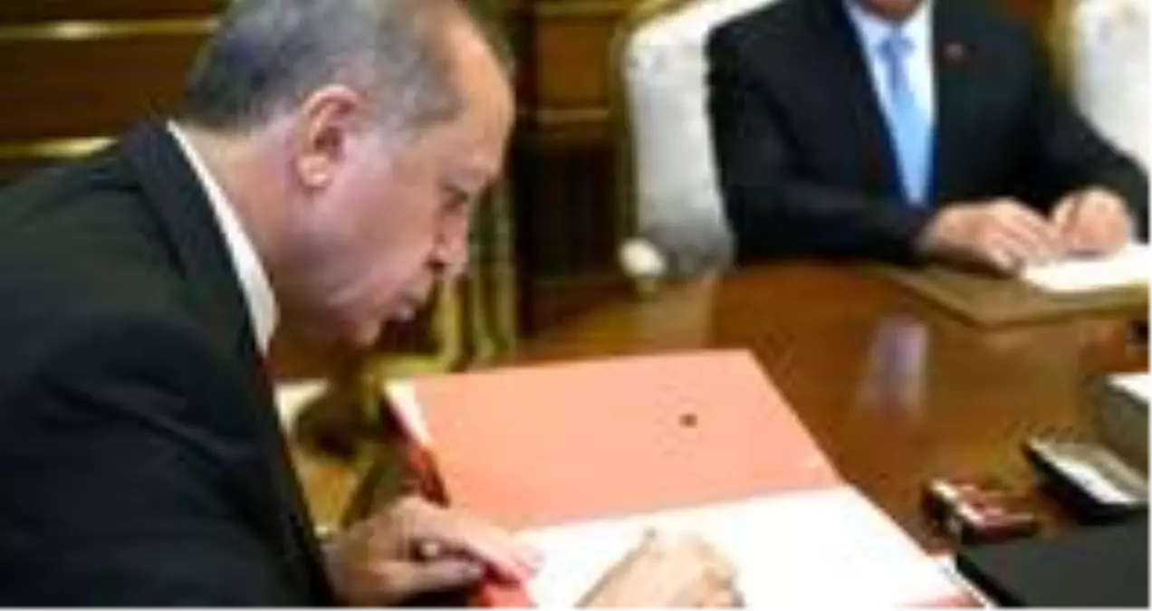 Vali atamaları nedir? Hangi vali nereye atandı? Yeni valiler kimler? Merkeze alınan valiler kimler? Cumhurbaşkanı Erdoğan'ın vali atamaları! Kararname