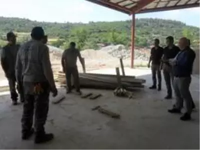 Başkan Gümüş, çalışmaları yerinde inceledi Başkan Gümüş, çalışmaları yerinde inceledi