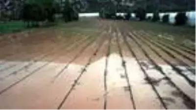 Burdur'da sağanak ve ceviz büyüklüğündeki dolu, tarım alanlarını vurdu Burdur'da sağanak ve ceviz büyüklüğündeki dolu, tarım alanlarını vurdu