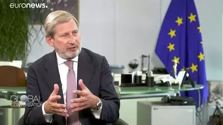 Komisyon'un bütçe sorumlusu Johannes Hahn: Kurtarma Fonu'yla Avrupa ekonomisine yatırım yapıyoruz Komisyon'un bütçe sorumlusu Johannes Hahn: Kurtarma Fonu'yla Avrupa ekonomisine yatırım yapıyoruz