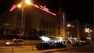 Hemşireye saldıran koronavirüs hastası 3. kattan düşerek öldü Hemşireye saldıran koronavirüs hastası 3. kattan düşerek öldü