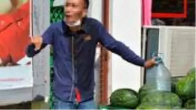Market çalışanı, aynı cezayı bir daha ödememek için kendini yakmaya çalıştı Market çalışanı, aynı cezayı bir daha ödememek için kendini yakmaya çalıştı