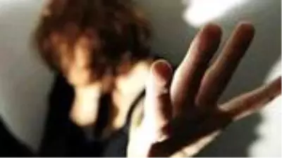 Özel eğitim esnasında iğrenç olay! Hipnozdan uyanan kadın soluğu savcılıkta aldı Özel eğitim esnasında iğrenç olay! Hipnozdan uyanan kadın soluğu savcılıkta aldı