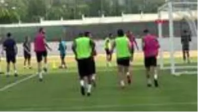 Son Dakika: SPOR Bülent Uygun Sivas'tan puanlarla dönmek istiyoruz Son Dakika: SPOR Bülent Uygun Sivas'tan puanlarla dönmek istiyoruz