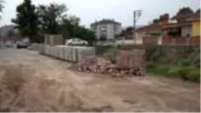 Yenişehir'de kanallar temizleniyor, modern şehir ortaya çıkıyor Yenişehir'de kanallar temizleniyor, modern şehir ortaya çıkıyor