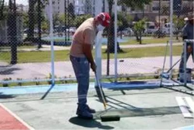 Büyükşehir açık spor alanlarını yeniledi Büyükşehir açık spor alanlarını yeniledi