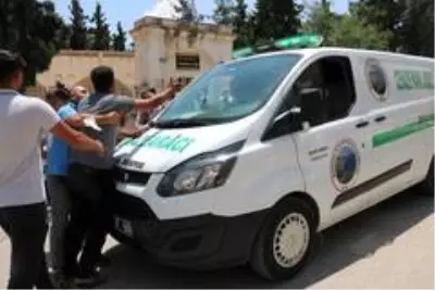 Son dakika... Kızılırmak'ta boğulan 3 çocuğun cenazeleri Şanlıurfa'da defnedildi Son dakika... Kızılırmak'ta boğulan 3 çocuğun cenazeleri Şanlıurfa'da defnedildi