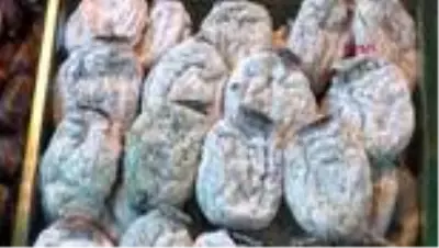KURU MEYVELERDE PUDRA ŞEKERİ TEHLİKESİ KURU MEYVELERDE PUDRA ŞEKERİ TEHLİKESİ