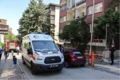 Polis ve itfaiye evde rahatsızlanan yaşlı adam için alarma geçti Polis ve itfaiye evde rahatsızlanan yaşlı adam için alarma geçti