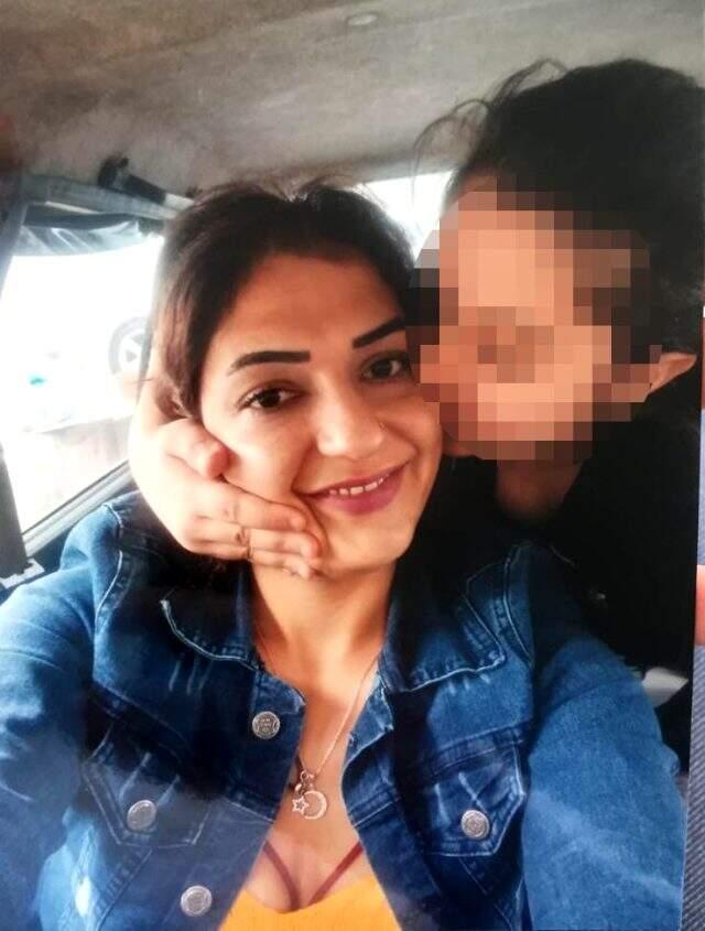 Şiddetin kanıtı kızının saçlarını gösterip ağladı Şiddetin kanıtı kızının saçlarını gösterip ağladı
