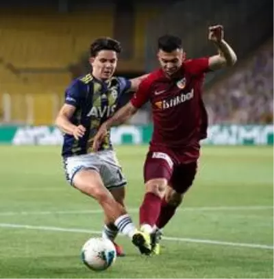 Süper Lig: Fenerbahçe: 0 Hes Kablo Kayserispor: 0 (İlk yarı) Süper Lig: Fenerbahçe: 0 Hes Kablo Kayserispor: 0 (İlk yarı)
