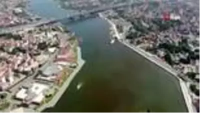 Temizlenerek maviliğe bürünen Haliç yeniden çamura döndü Temizlenerek maviliğe bürünen Haliç yeniden çamura döndü