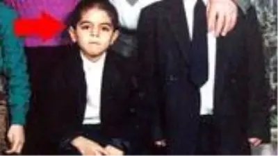 Ünlü şef Özgür Gökçe, abisi Nusret Gökçe'yle çekilen çocukluk fotoğrafını paylaştı Ünlü şef Özgür Gökçe, abisi Nusret Gökçe'yle çekilen çocukluk fotoğrafını paylaştı