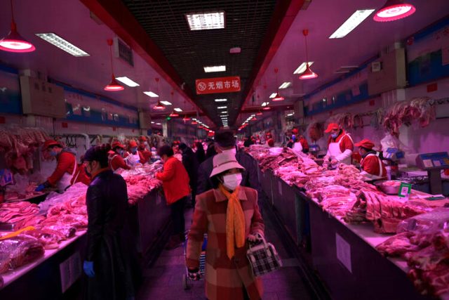 2 aydır koronavirüs vakası görülmeyen Pekin'de hayvan pazarından kaynaklı yeni vakalar patlak verdi