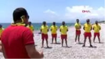 ANTALYA Cankurtaranlar temas ederek suni teneffüs yapamayacak ANTALYA Cankurtaranlar temas ederek suni teneffüs yapamayacak