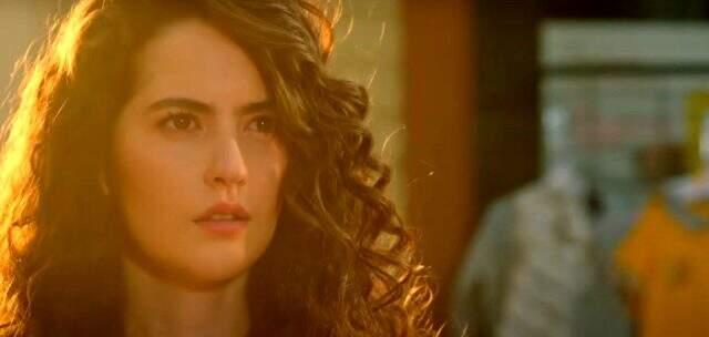 Çatı Katı Aşk dizisi konusu nedir? Çatı Katı Aşk oyuncuları kimler? Çatı Katı Aşk ne zaman başlıyor? Çatı Katı Aşk fragmanı izle!