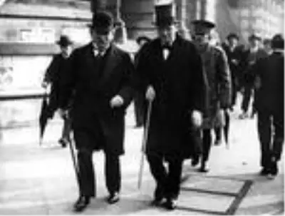 Churchill konusunda dile getirilen tartışmalı konular neler? Churchill konusunda dile getirilen tartışmalı konular neler?