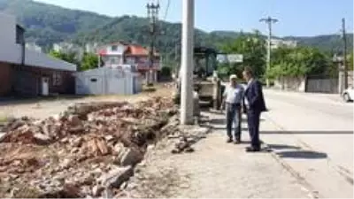 Çocuk oyun parkları yenileniyor Çocuk oyun parkları yenileniyor