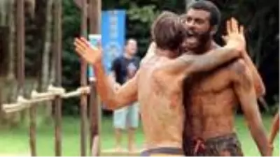 Eski Survivor yarışmacısı Efecan Dianzenza, baba oluyor Eski Survivor yarışmacısı Efecan Dianzenza, baba oluyor