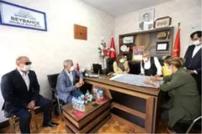 Fatma Şahin mahalle ziyaretlerine devam ediyor Fatma Şahin mahalle ziyaretlerine devam ediyor