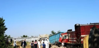 Malatya'da yük trenleri çarpıştı: 1 ölü, 4 yaralı- Yeniden