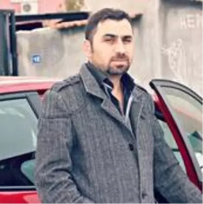 Manisa'da koyunlarını otlatırken yıldırım çarpan kişi hayatını kaybetti Manisa'da koyunlarını otlatırken yıldırım çarpan kişi hayatını kaybetti