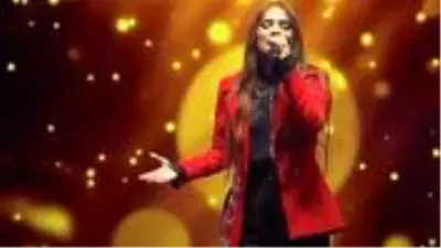 Mihriban türküsü performansıyla Twitter'da gündem olan Demet Akalın, eleştirileri tiye aldı Mihriban türküsü performansıyla Twitter'da gündem olan Demet Akalın, eleştirileri tiye aldı