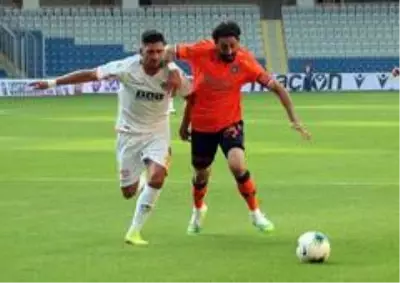 Süper Lig: Medipol Başakşehir: 0 Aytemiz Alanyaspor: 0 (İlk yarı) Süper Lig: Medipol Başakşehir: 0 Aytemiz Alanyaspor: 0 (İlk yarı)