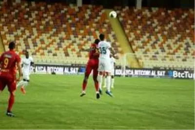 Süper Lig: Yeni Malatyaspor: 1 Kasımpaşa: 0 (İlk yarı) Süper Lig: Yeni Malatyaspor: 1 Kasımpaşa: 0 (İlk yarı)